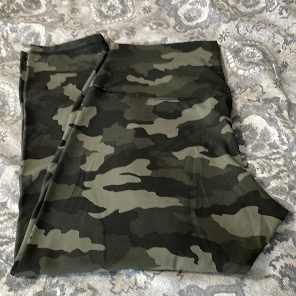 LULULEMON Align HR Crop